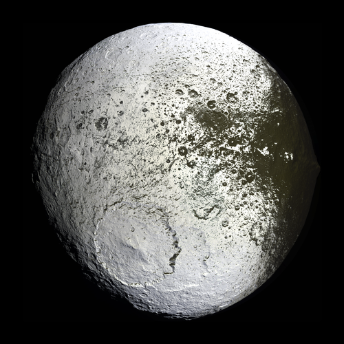 Saturnian moon Iapetus