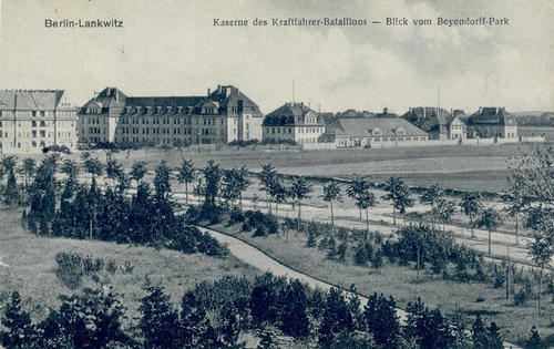 Blick vom Beyendorff-Park (Gemeindepark), Haus B, A, T, U und S (1914)