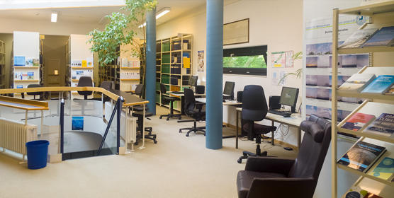 2nd floor, reading area 