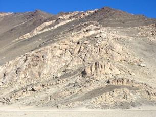 Wide ductil shear zone with banded gneiss and mylonitic metagranite in amphibolite facies. Lower Paleozoic, Sierra El Peñón, Argentin