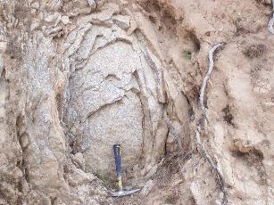 Thermal expansion and contraction: Spheroidal weathering in granite. La Serena, Chile.