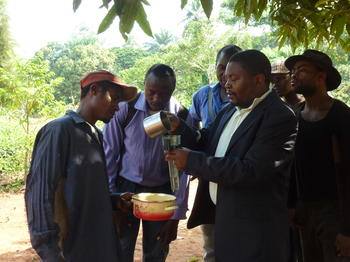 Installation of a raingauge in Cameroon