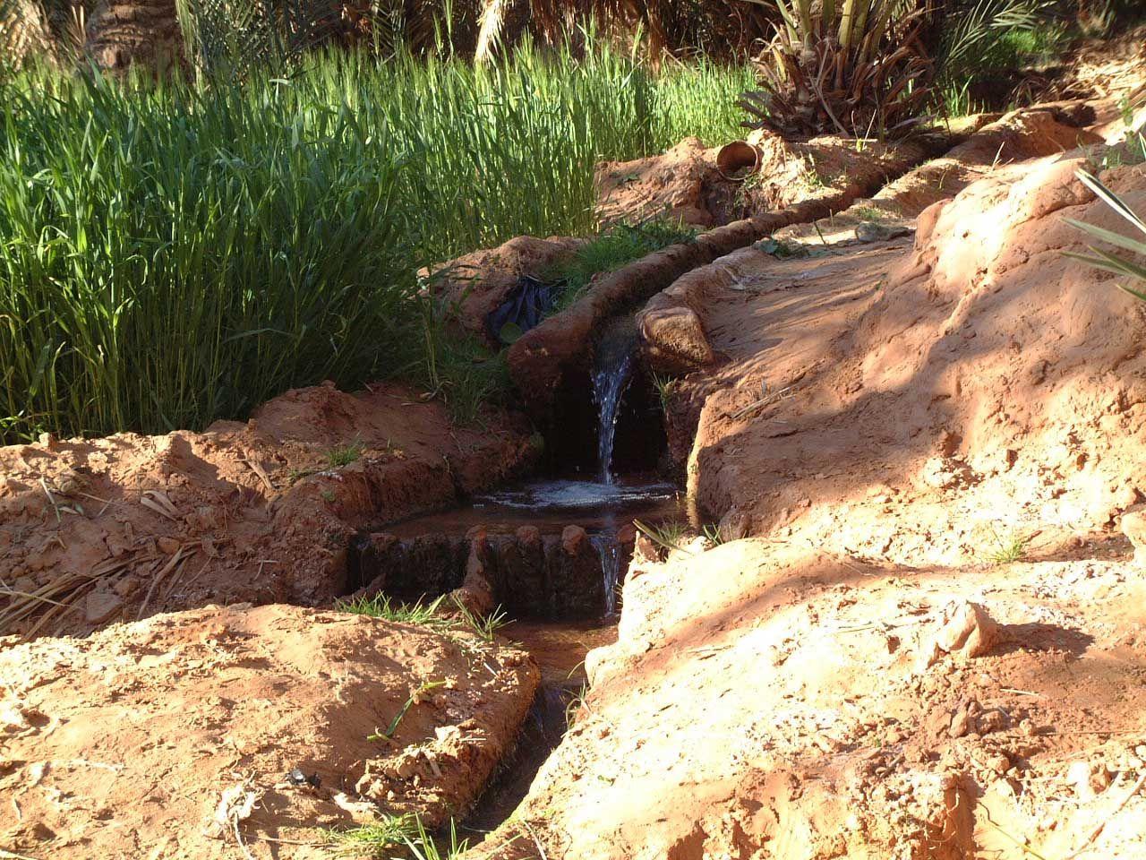 Surfacing of a foggara