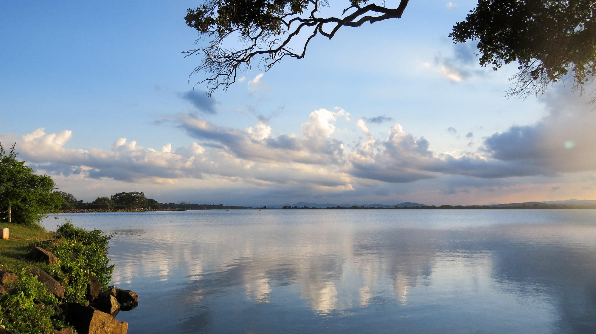 The Parakrama Samudraya tank in Polonnaruwa is one of the biggest programmes funded by the British Colonial Government. The renovation of the tank began during the last phase of colonial government.