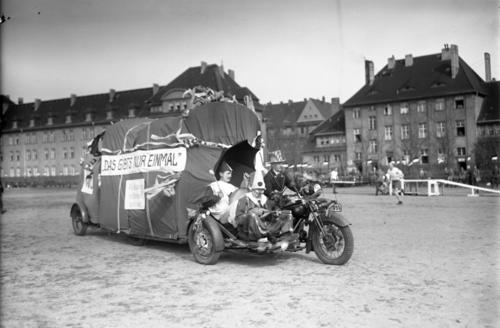 Sportfest der Reichswehr am 1. Mai 1932 (Haus B und C)