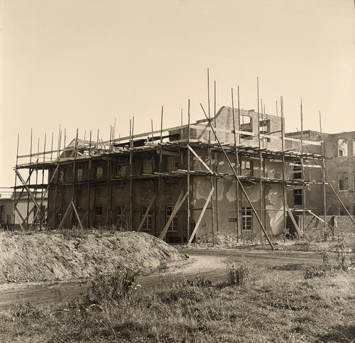 Abriss altes Gebäude, heute Haus O, Bibliothek (1952)