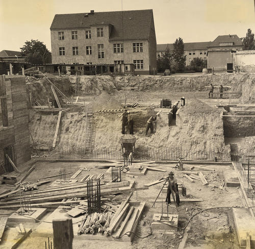 Fundament für das Hauptgebäude G (1960)