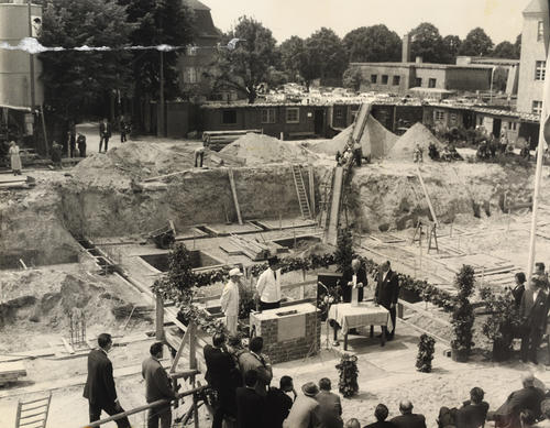 Grundsteinlegung Neubau Haus G (1960)