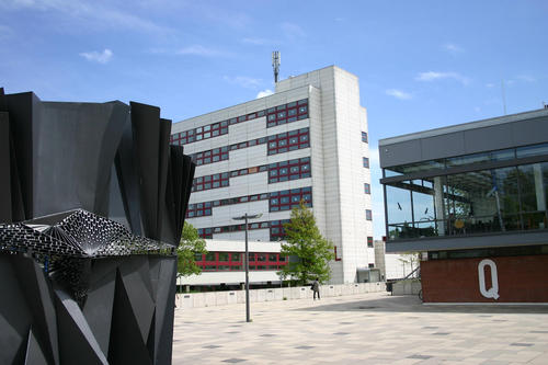 Das Institut für Publizistik- und Kommunikationswissenschaften (Haus L) wechselte in seiner Geschichte mehrfach den Standort, bevor es wieder in Dahlem angesiedelt wurde.