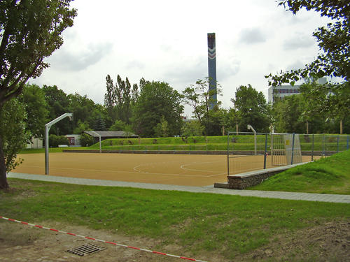 Der neue Sportplatz 2006