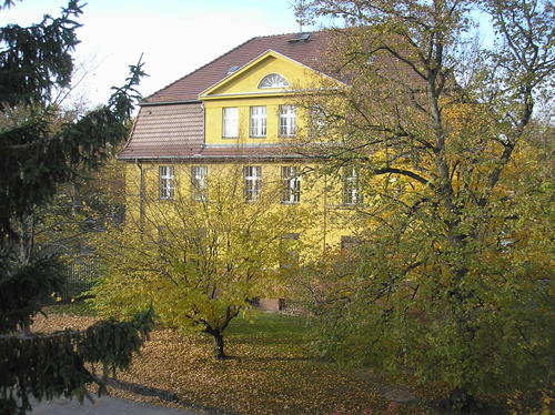 Haus S (2010), Sitz der Fotografenausbildung bis 2002