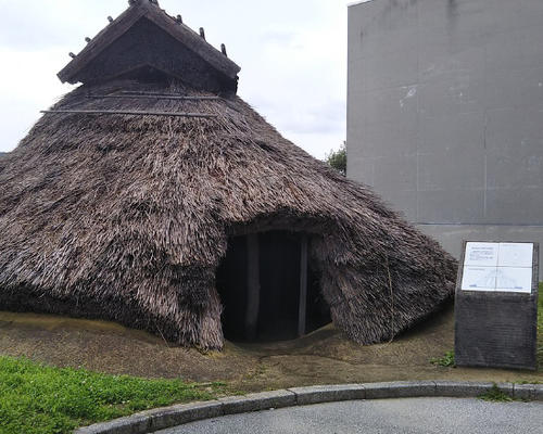 Tateanajukyo (Yayoi Periode)