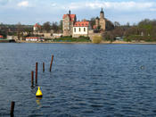 Saale mit Burg
