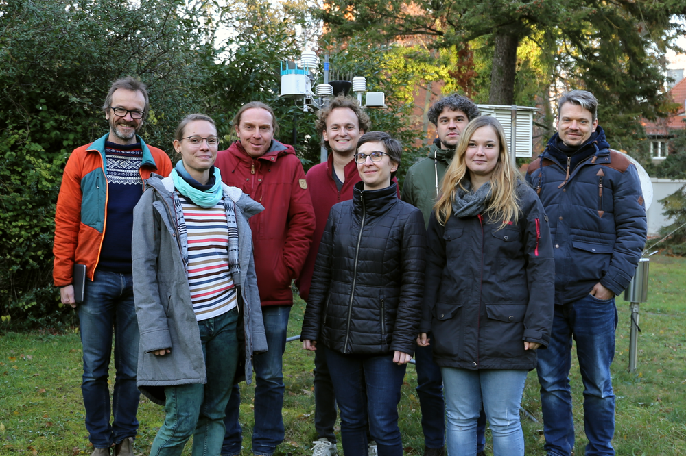 Hinten: Henning, Fred, Jonas, Christopher, Vincent; Vorne: Jana, Daniela und Mareike (von links nach rechts)